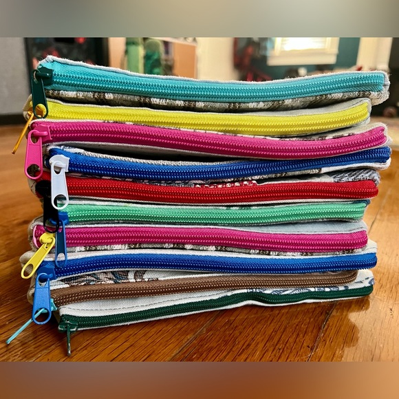 Perfectly Imperfect Zipper Pouch! - Picture 9 of 13